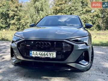 Авто Audi E-Tron 2022 № 7931639