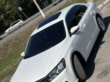 Авто Volkswagen Passat 2018 № 7931804