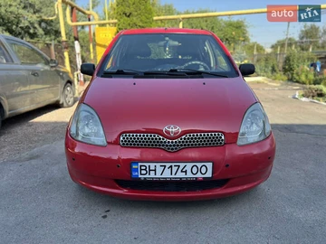 Авто Toyota Yaris 2002 № 7931886