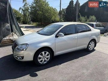 Авто Volkswagen Jetta 2010 № 7932035