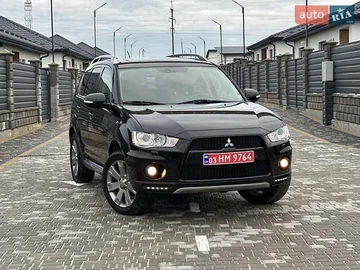 Авто Mitsubishi Outlander Xl 2010 № 7932038