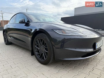 Авто Tesla Model 3 2024 № 7932135
