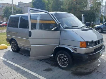 Авто Volkswagen Transporter 1999 № 7932252