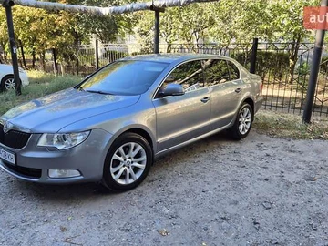 Авто Skoda Superb 2009 № 7932370