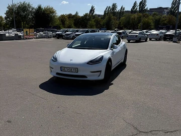 Авто Tesla Model 3 2019 № 7932527