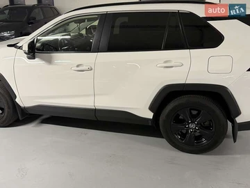 Авто Toyota Rav4 2020 № 7932571