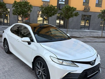 Авто Toyota Camry 2021 № 7932578
