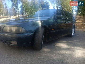 Авто BMW 5 Series 2000 № 7932678