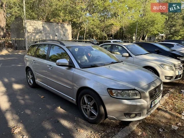 Авто Volvo V50 2009 № 7932749