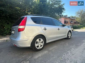 Авто Hyundai I30 2012 № 7932765