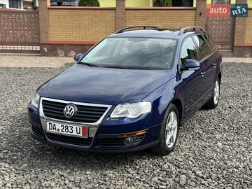 Авто Volkswagen Passat 2010 № 7932800