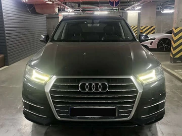 Авто Audi Q7 2015 № 7933064
