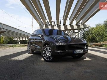 Авто Porsche Cayenne 2015 № 7933074