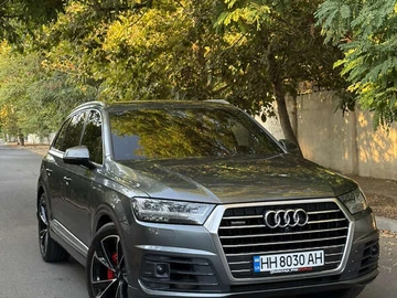 Авто Audi Q7 2015 № 7933076