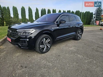 Авто Volkswagen Touareg 2018 № 7933087