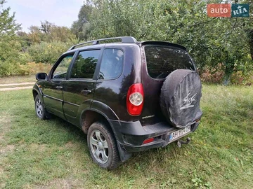 Авто Chevrolet Niva 2010 № 7933195
