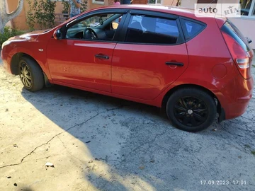 Авто Hyundai I30 2010 № 7933309