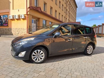 Авто Renault Grand Scenic 2010 № 7933339
