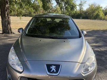 Авто Peugeot 308 2012 № 7933375
