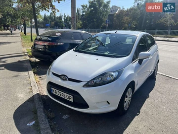 Авто Ford Fiesta 2012 № 7933404