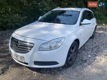 Авто Opel Insignia 2013 № 7933439