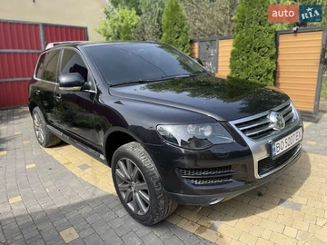 Авто Volkswagen Touareg 2007 № 7933493