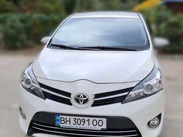 Авто Toyota Verso 2013 № 7933502