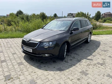 Авто Skoda Superb 2014 № 7933527