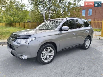 Авто Mitsubishi Outlander 2013 № 7933552