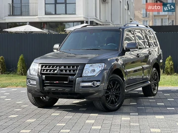 Авто Mitsubishi Pajero 2017 № 7933649
