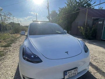 Авто Tesla Model Y 2022 № 7933672