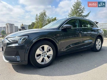 Авто Audi E-Tron 2021 № 7933696