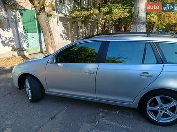 Авто Volkswagen Golf 2009 № 7933812