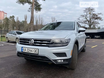 Авто Volkswagen Tiguan 2017 № 7933946