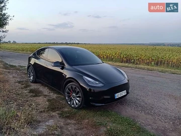 Авто Tesla Model Y 2021 № 7933947