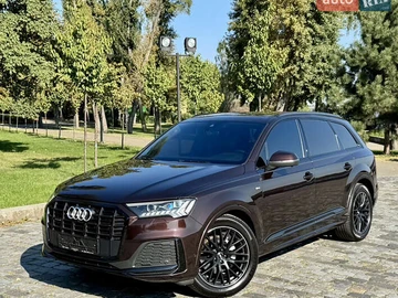 Авто Audi Q7 2020 № 7933958