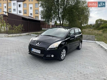 Авто Peugeot 5008 2009 № 7934018