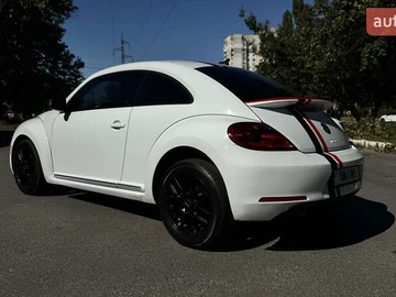 Авто Volkswagen Beetle 2016 № 7934063
