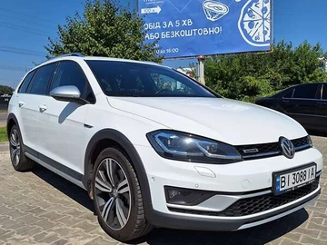 Авто Volkswagen Golf 2020 № 7934094