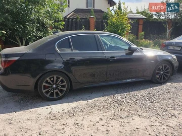 Авто BMW 5 Series 2005 № 7934163