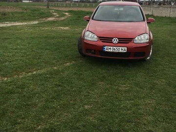 Авто Volkswagen Golf 2004 № 7934175