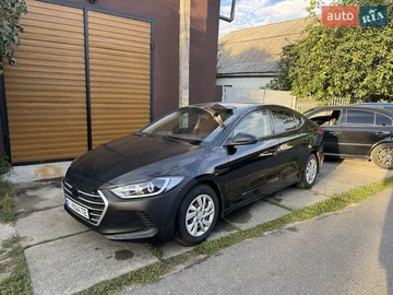 Авто Hyundai Elantra 2018 № 7935993