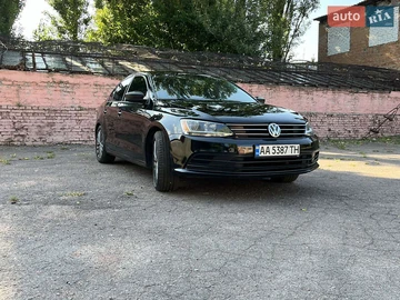 Авто Volkswagen Jetta 2015 № 7936414