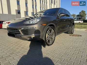 Авто Porsche Cayenne 2011 № 7936955