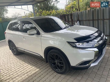 Авто Mitsubishi Outlander 2016 № 7937518