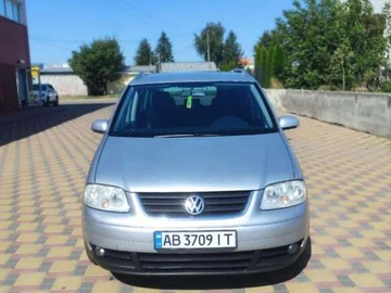 Авто Volkswagen Touran 2004 № 7939385