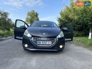 Авто Peugeot 208 2012 № 7940007