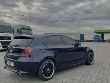 Авто BMW 1 Series 2007 № 7940160