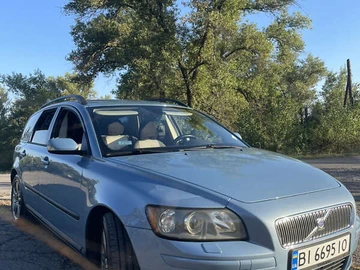 Авто Volvo V50 2005 № 7940167