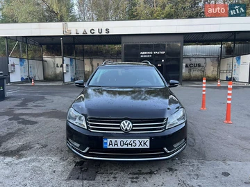 Авто Volkswagen Passat 2010 № 7940190